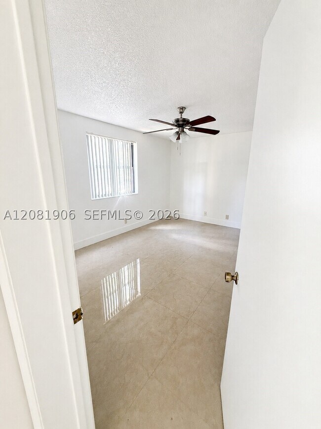 Building Photo - 10131 W Sunrise Blvd