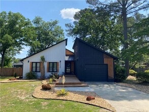 Building Photo - 300 Wedge Ct