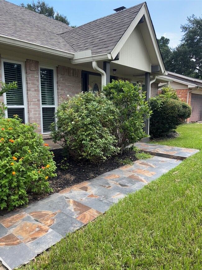 Foto del edificio - 9626 Magnolia Ridge Dr