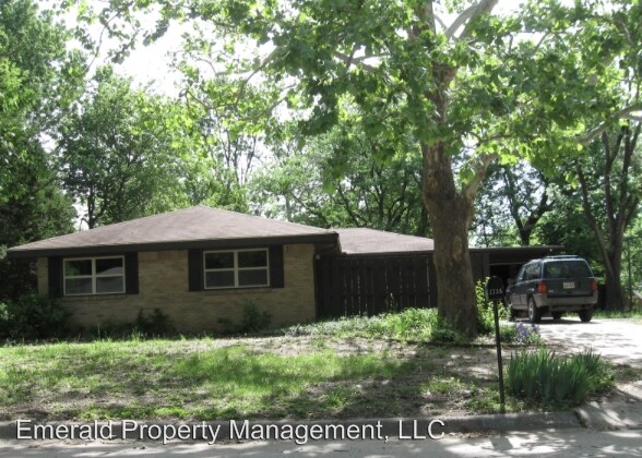 Primary Photo - 1736 Vaughn Dr