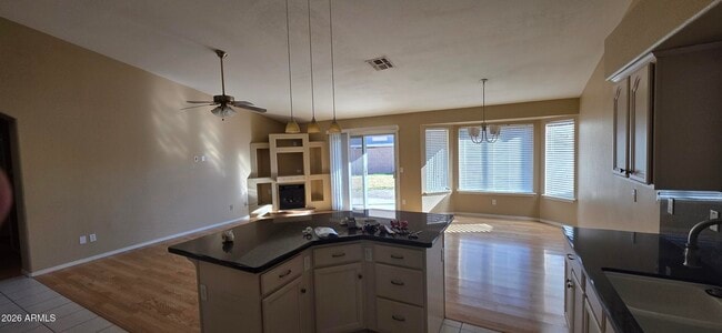 Foto del edificio - 9163 W Davis Rd