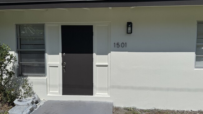 Foto del edificio - 1501 SW 21st St