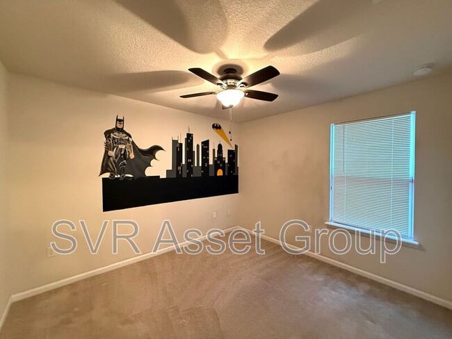 Foto del edificio - 5860 Harris Ave