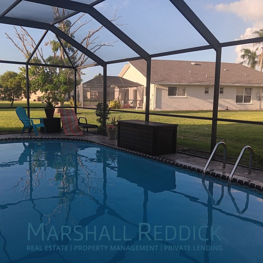 2 bed 2 bath with a pool - 2 bed 2 bath with a pool