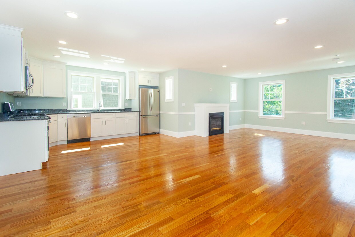 Foto principal - 152 Savin Hill Ave