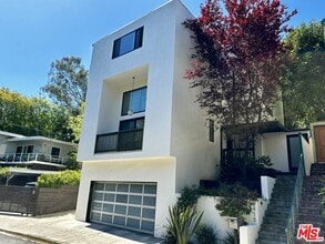 Building Photo - 2415 Laurel Pass Ave
