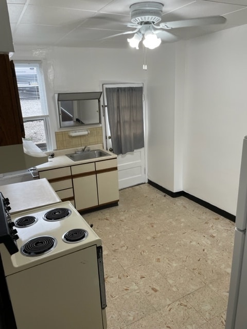 Foto del edificio - 362 S Bouquet St