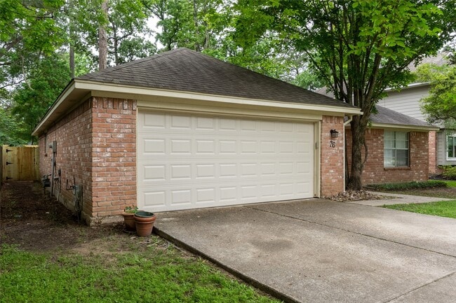 Foto del edificio - 76 Hickory Oak Dr