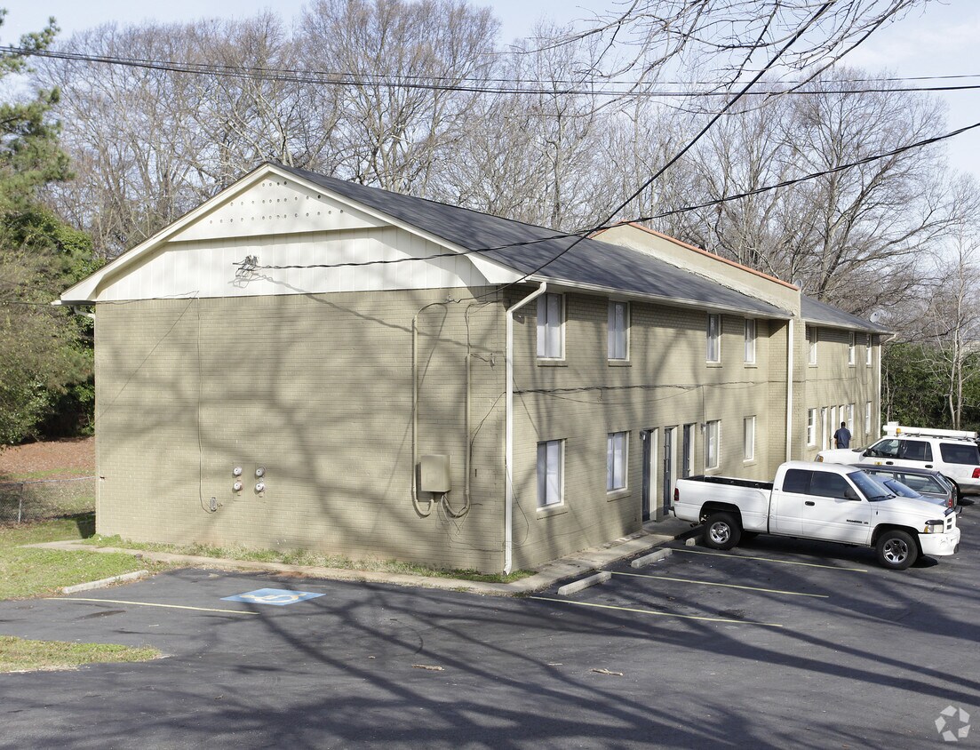 Primary Photo - 1459 Mercer Ave