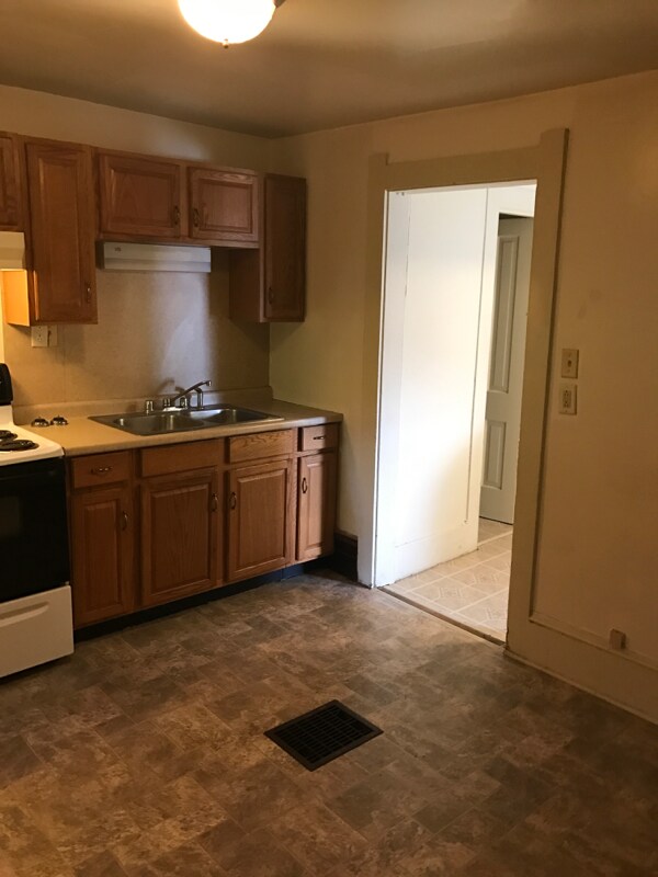 Foto del edificio - 239 N Thomas St