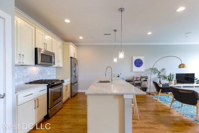 Building Photo - 2 br, 2 bath House - 1228 I St NE Unit 2