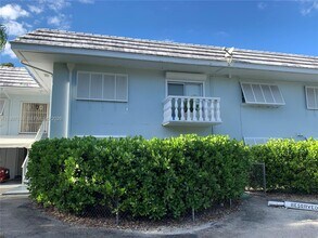 Building Photo - 1200 Mariposa Ave