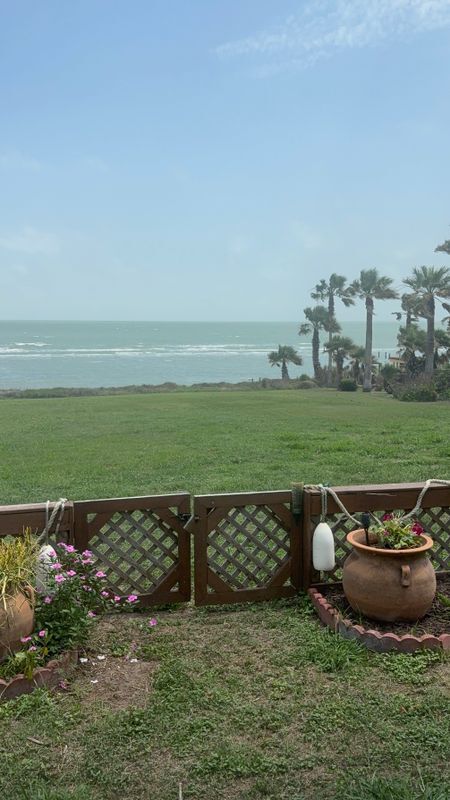 Foto del edificio - 120 Shore Dr