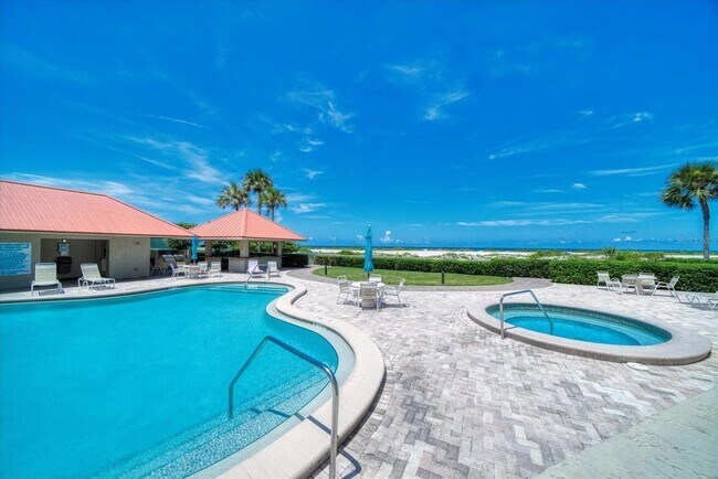 Foto del edificio - 1290 Gulf Blvd