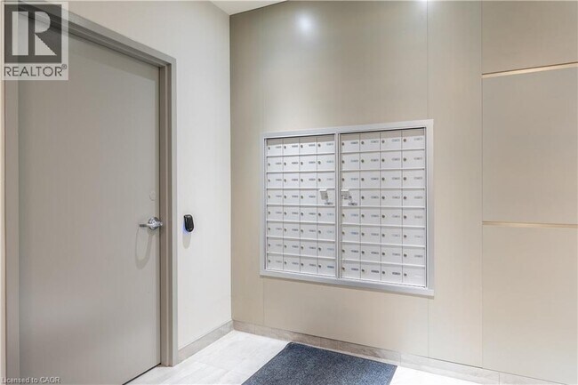 Photo du bâtiment - 1101 Lackner Pl