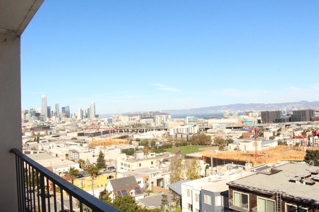 Building Photo - 2 bedroom in San Francisco CA 94107