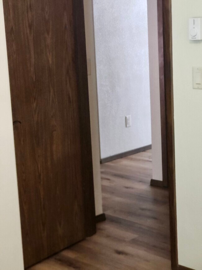 Foto del edificio - 945 W Locust St