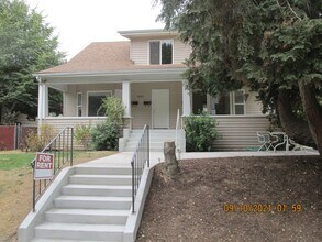 Building Photo - 8525 SE 16th Ave