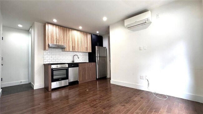 Foto del edificio - 2589 Ocean Ave