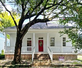 Building Photo - 308 N Joachim St Building Photo - 308 N Joachim St