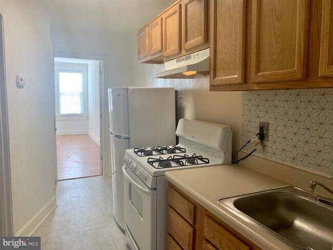 Foto del edificio - 114 W 25th St
