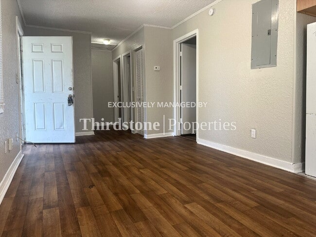 Foto del edificio - 1853 W 6th St