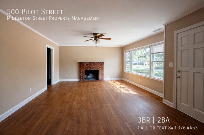 Foto del edificio - 500 Pilot St