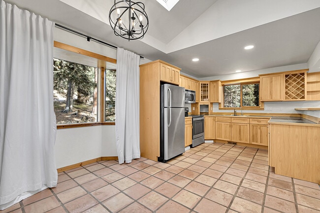 Foto del edificio - 28192 Shadow Mountain Dr