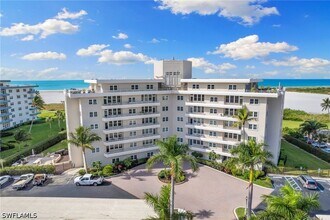 Building Photo - 240 Seaview Ct