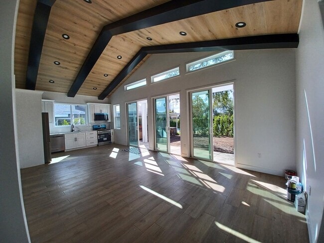 Foto del edificio - 319 E Ramona St