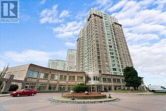 Building Photo - 18-1018 Lee Centre Dr
