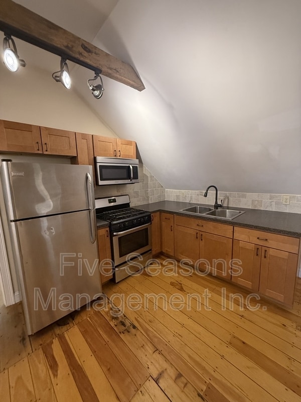 Foto del edificio - 138 N Champlain St