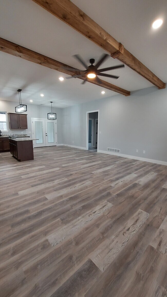 Building Photo - 1730 Sierra
