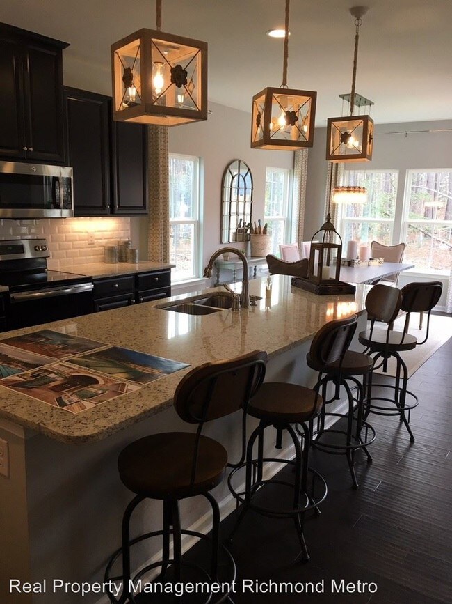 Foto del edificio - 3 br, 2.5 bath House - 8575 Amington Lane