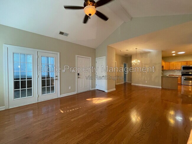 Foto del edificio - 8409 Olde Troon Dr