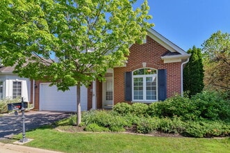 Building Photo - 410 Delnor Glen Dr