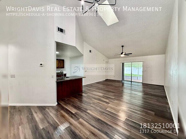 Foto del edificio - 1317 Coolridge Dr