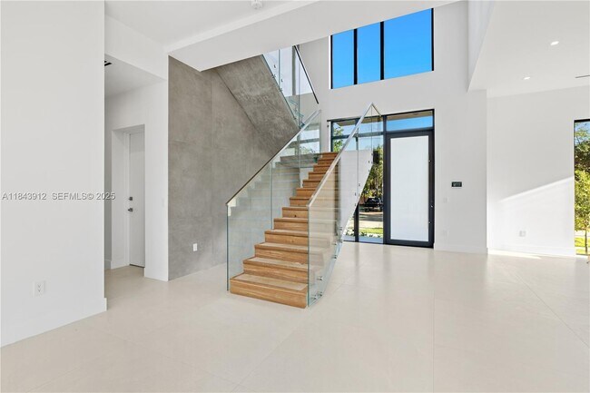 Foto del edificio - 2050 S Hibiscus Dr