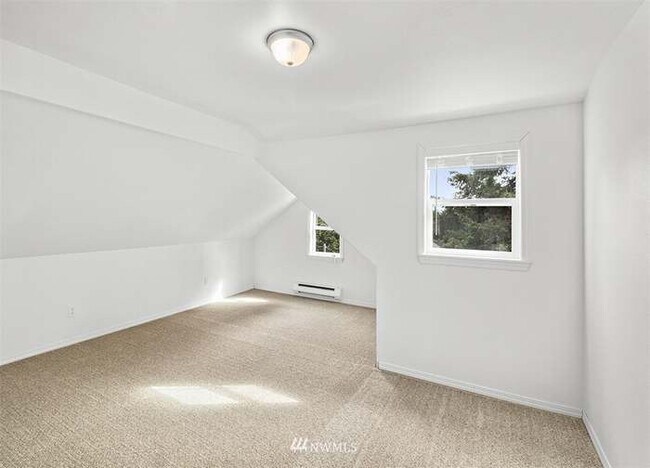 Foto del edificio - 704 S Summit Ave