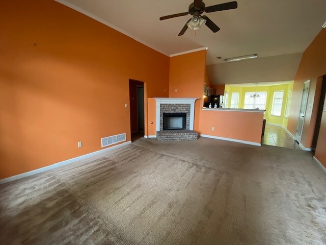 Building Photo - 6098 Ravenwood Lake Dr E