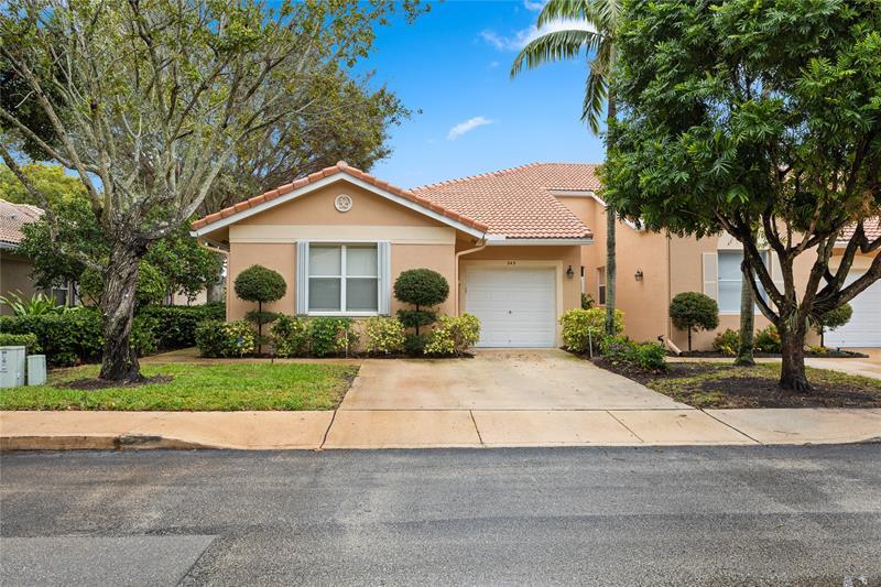 Foto principal - 243 Coral Trace Ln
