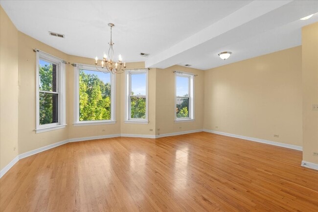 Building Photo - 2254 W Adams St