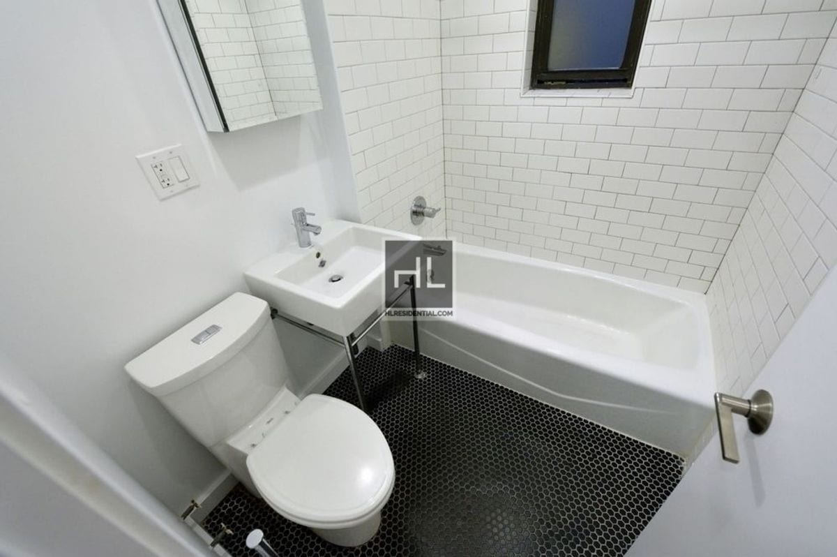 Foto del edificio - LEROY ST.