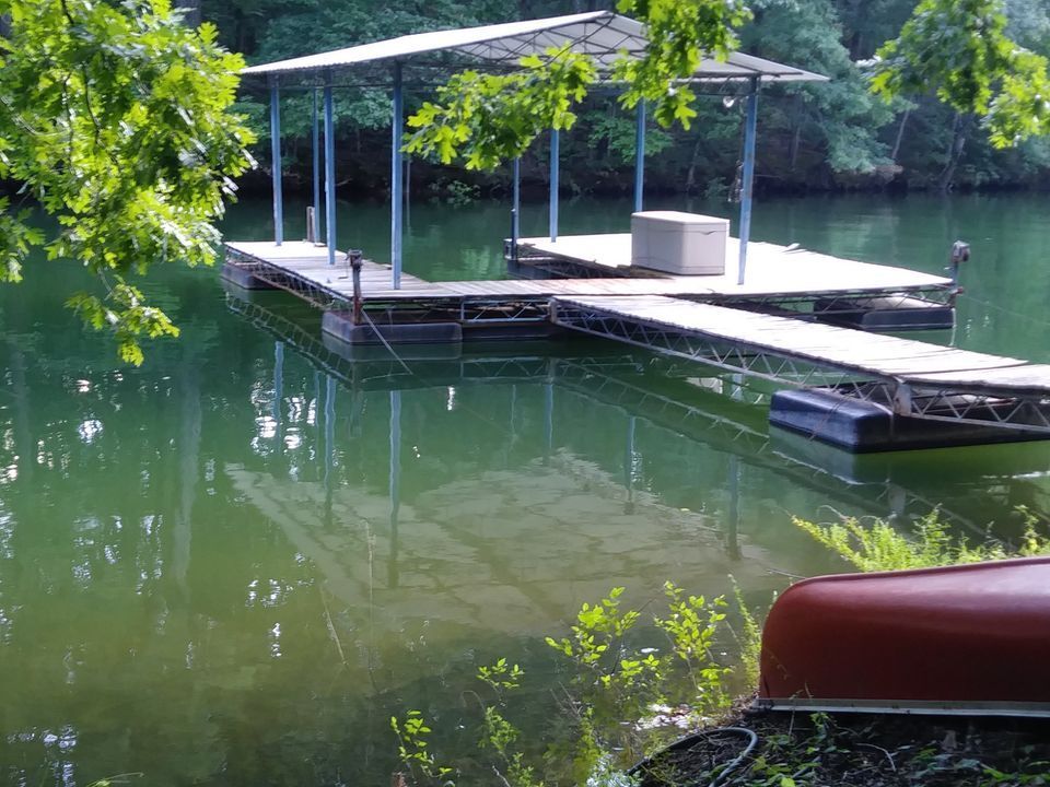 Foto principal - 6345 Reives Rd