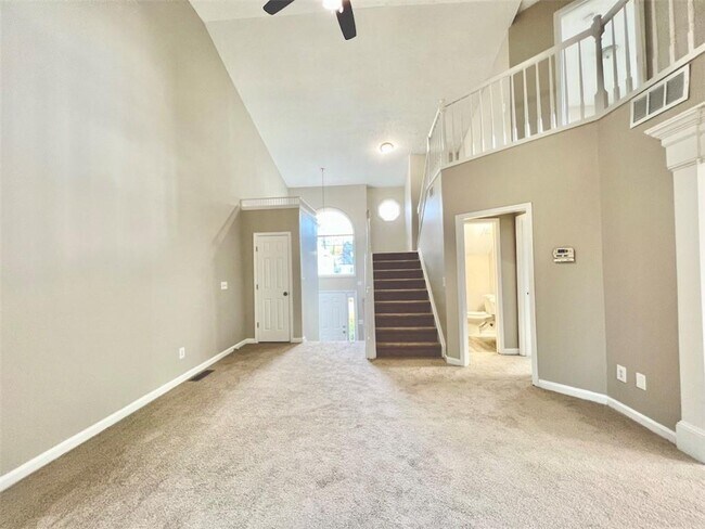 Foto del edificio - 2312 Oak Glenn Cir