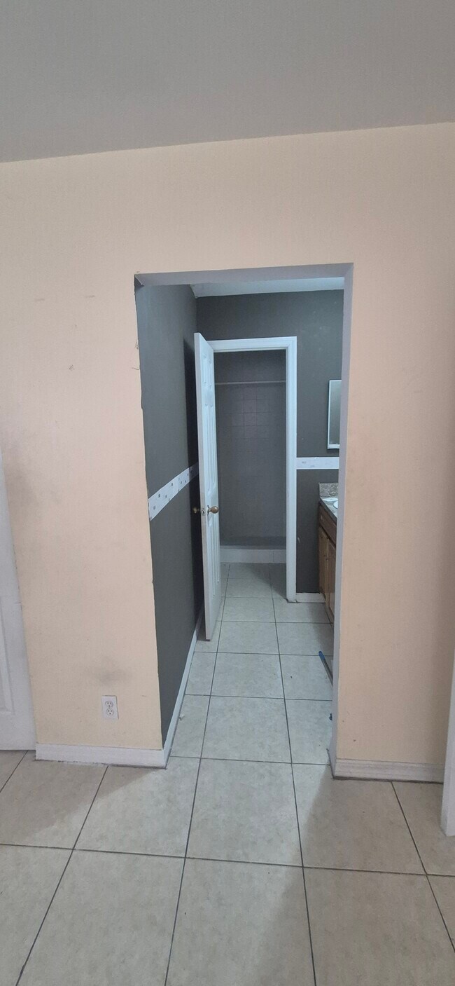 Foto del edificio - 2926 NW 55th Ave