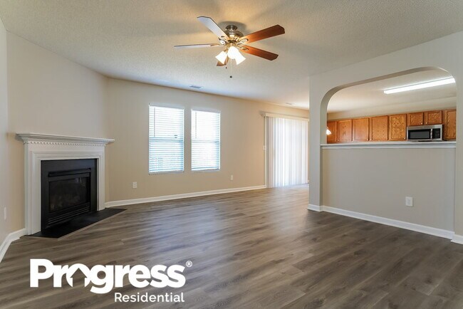 Foto del edificio - 87 Brookhaven Dr