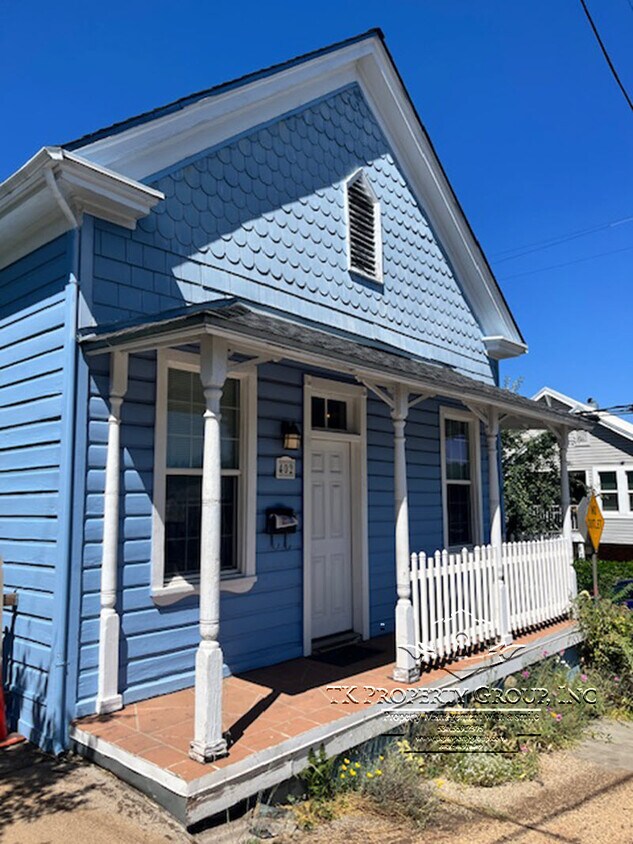 Primary Photo - 402 Richardson St