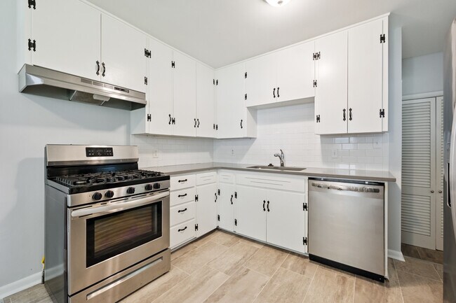 Foto del edificio - 2301 W 73rd St