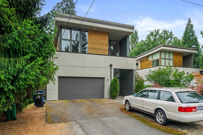 Photo - 2325 N 122nd St House